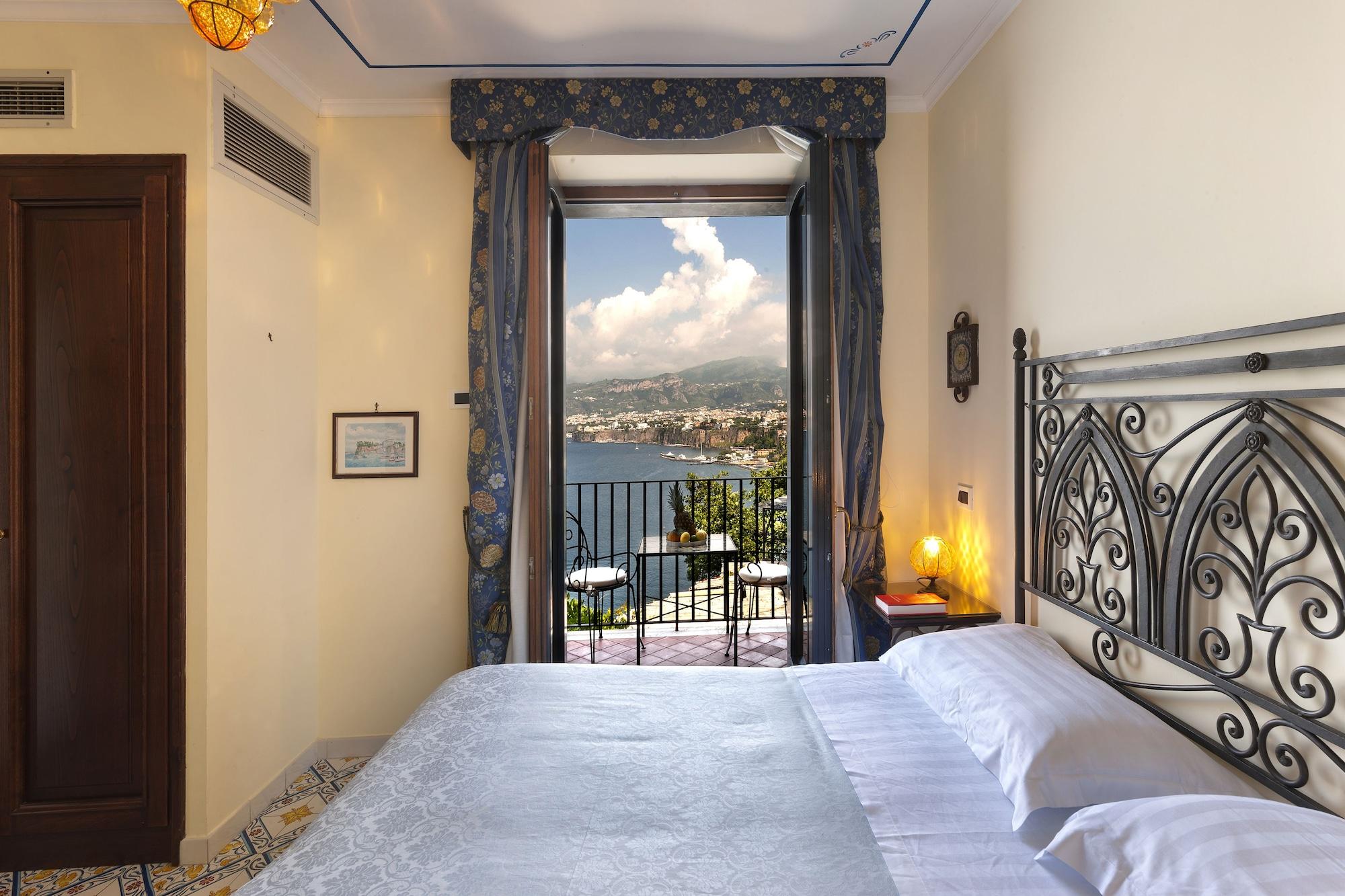 Hotel La Tonnarella Sorrento Exterior foto