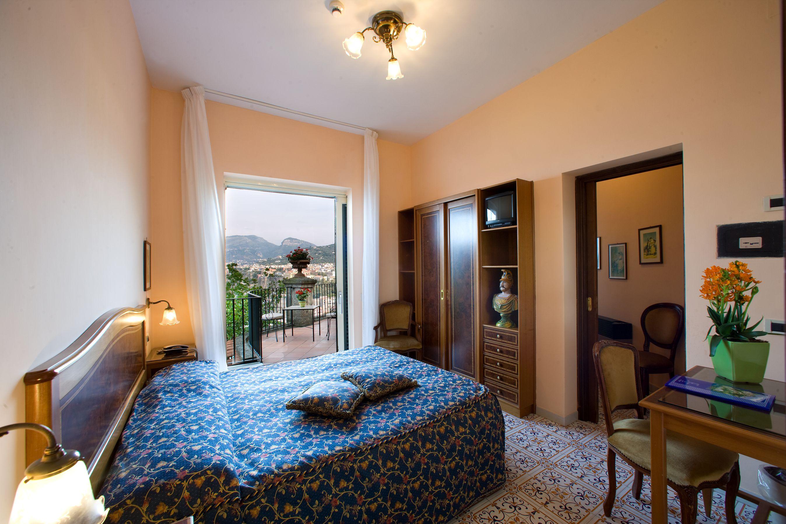 Hotel La Tonnarella Sorrento Exterior foto