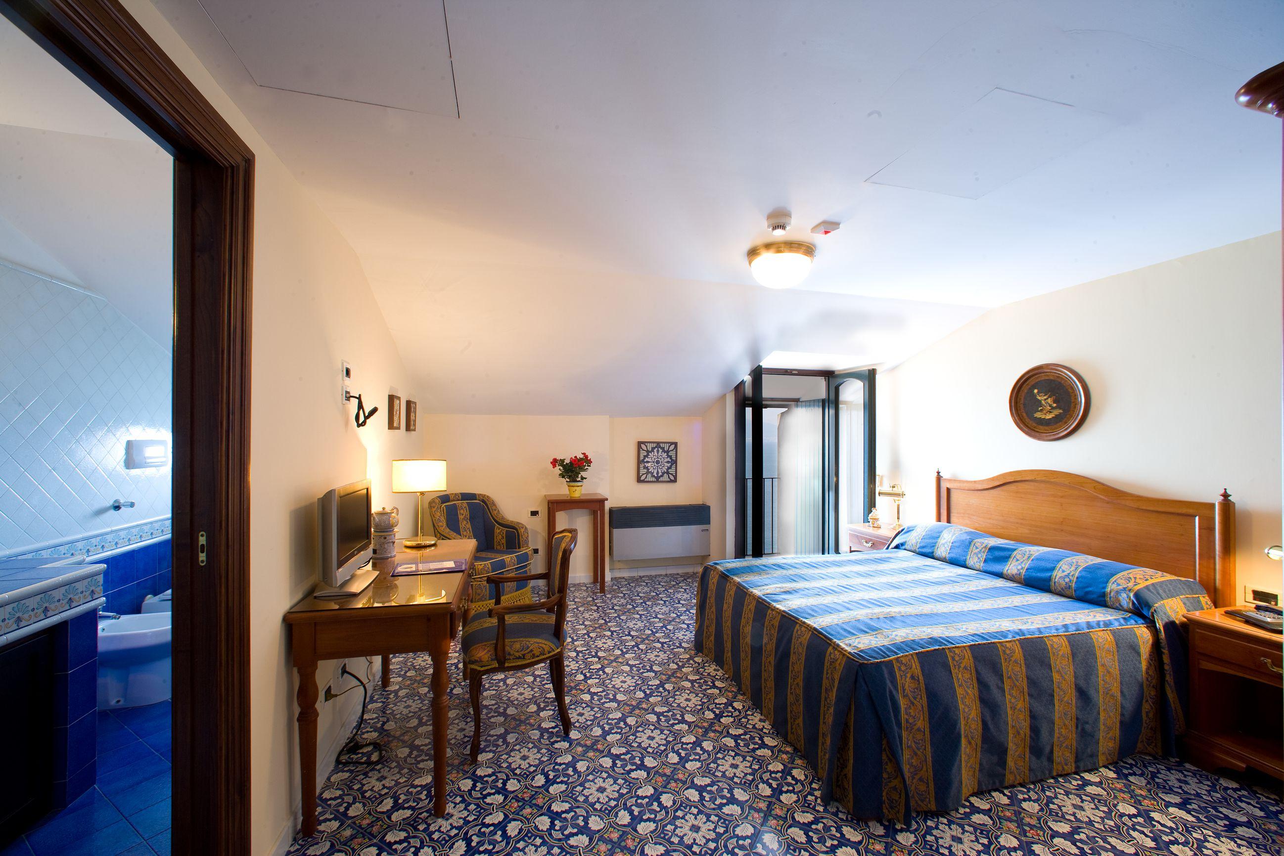 Hotel La Tonnarella Sorrento Exterior foto