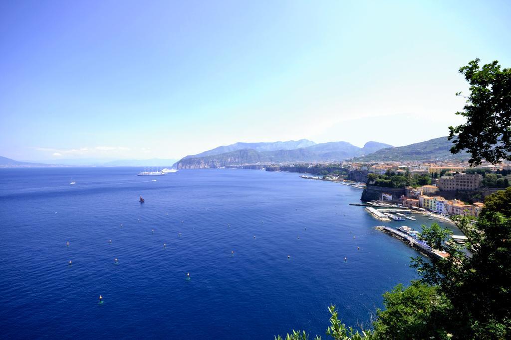 Hotel La Tonnarella Sorrento Exterior foto